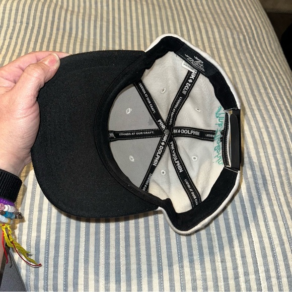 Pink Dolphin SnapBack GUC - Picture 6 of 8